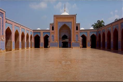 The Great Mosque of Thatta Reflecting Divine Harmony and Exquisite Geometric Precision!