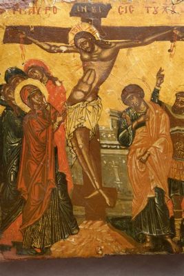 The Crucifixion! A Byzantine-Rus' Icon Exploding With Vivid Colors and Emotionally Charged Figures